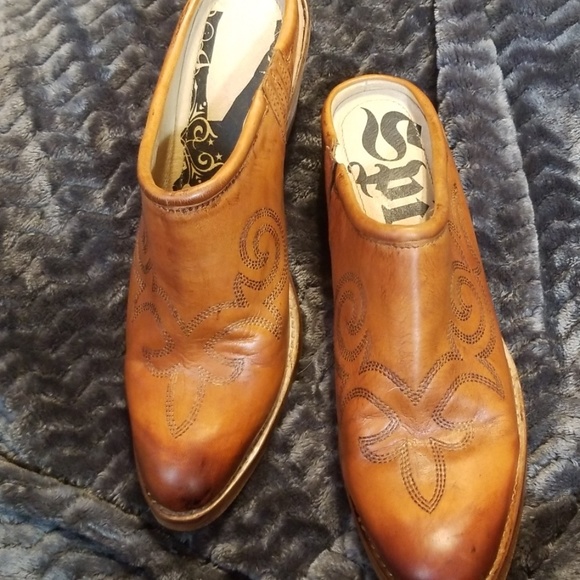 Spirit Shoes - Spirit brand Western style ankle boots
